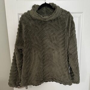 Eddie Bauer warm tunic turtleneck top